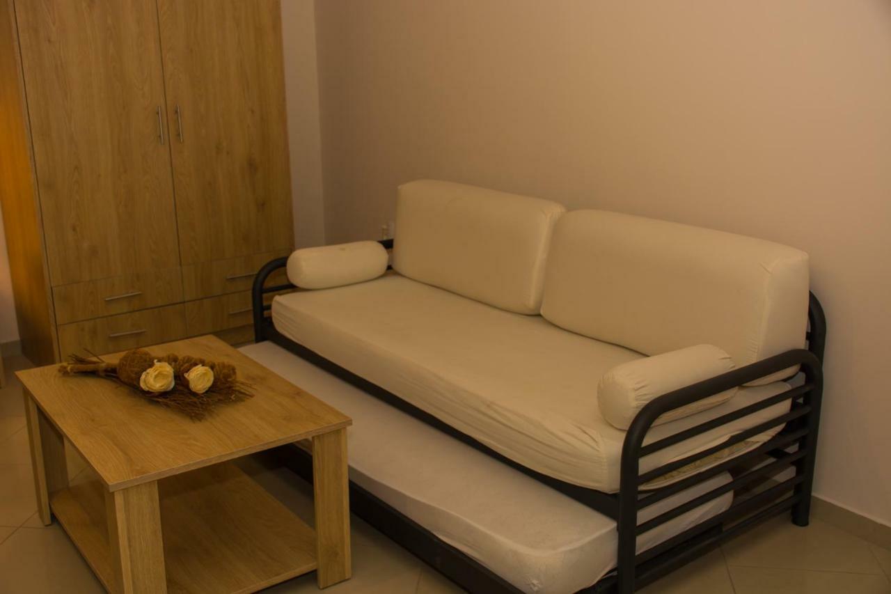 Central Luxury Studio Corinth Экстерьер фото